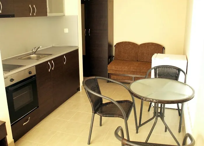 Хотел Serenity 3*