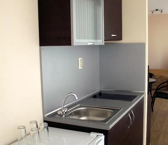 Хотел Serenity 3*